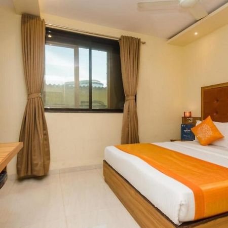 Aster Hotel Near Mumbai Airport Exteriör bild